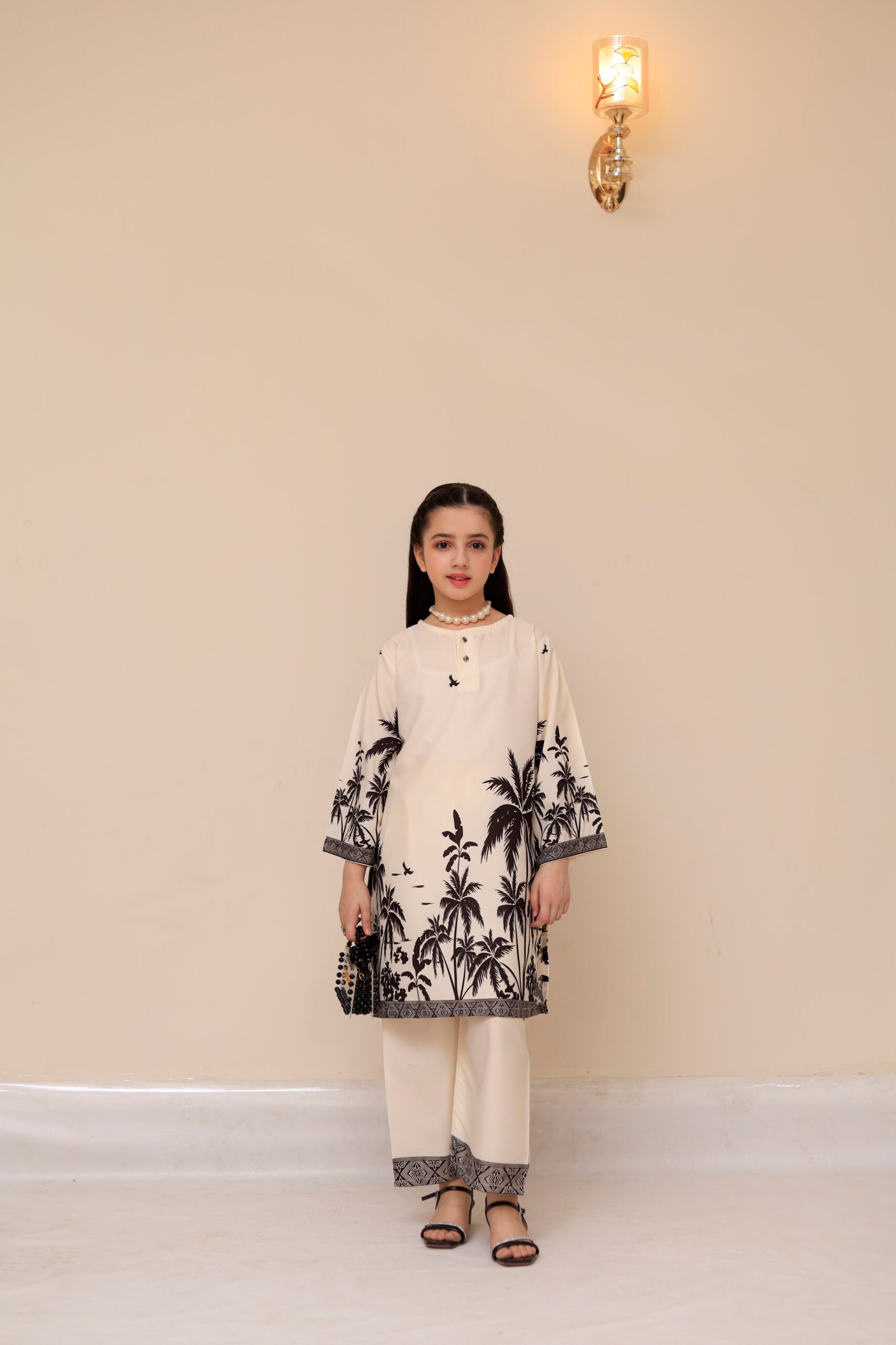 Silk-Cord-White & Black Print 2PC