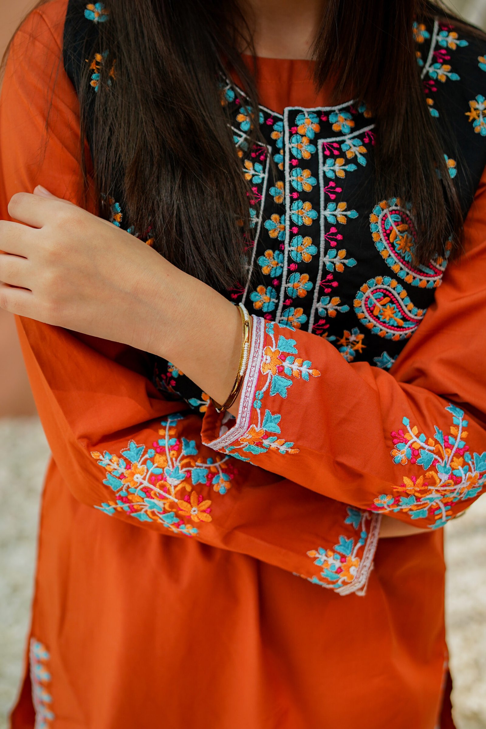 Embroidered Kurti with Trousers & Black Waistcoat - Image 3